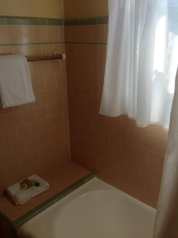 Historic Dow Hotel 2*