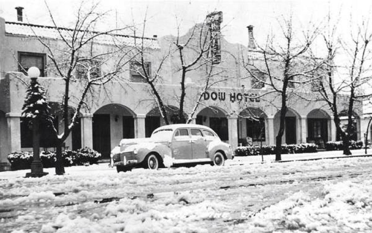 Hotel Historic Dow Lone Pine